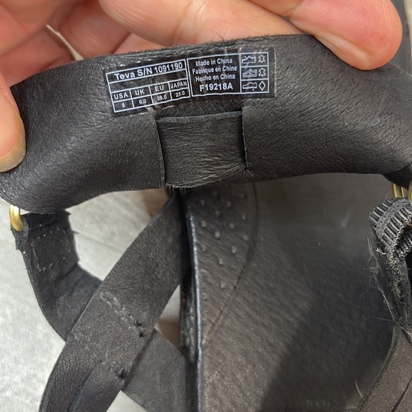 Teva Encanta Black Leather Thong Sandal Womans Size 8 - Picture 8 of 10